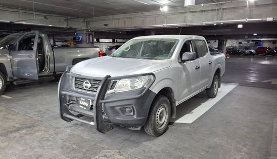 Nissan • NP300