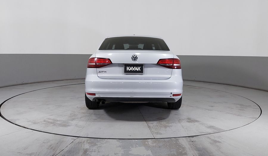 Volkswagen Jetta 2.0 MT Sedan 2018