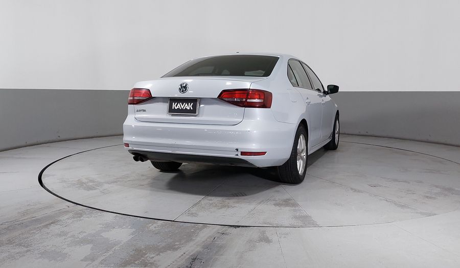 Volkswagen Jetta 2.0 MT Sedan 2018