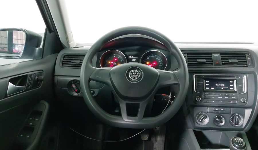 Volkswagen Jetta 2.0 MT Sedan 2018