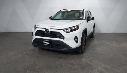 Toyota • RAV4