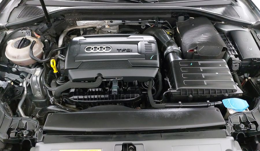 Audi A3 1.8 TFSI ATTRACTION S TRONIC Hatchback 2016