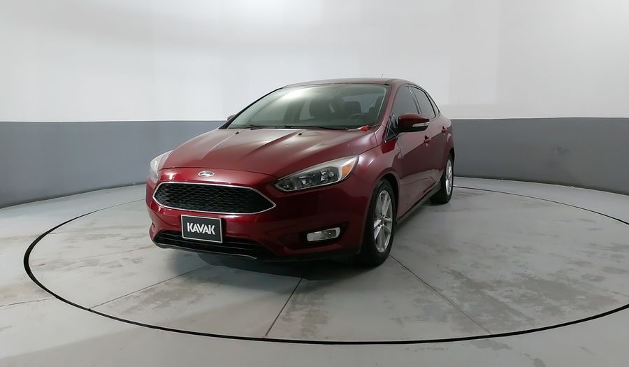 Ford Focus 2.0 SE AT Sedan 2016