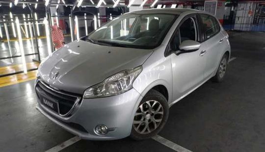 Peugeot • 208