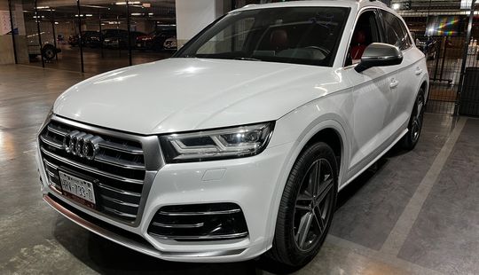 Audi • SQ5