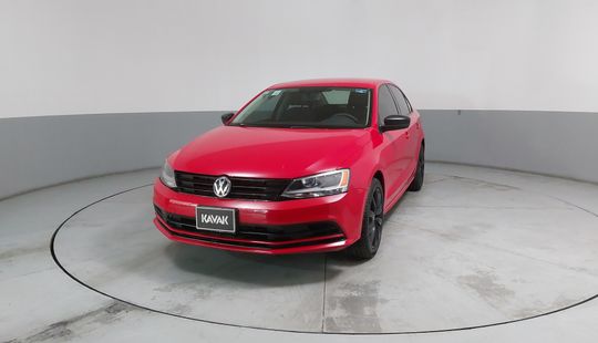 Volkswagen • Jetta