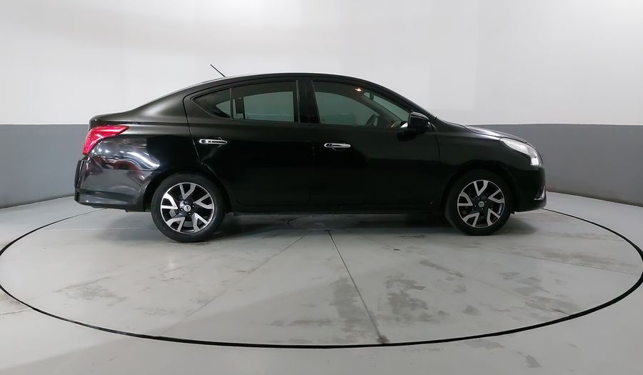 Nissan Versa 1.6 EXCLUSIVE TA AC Sedan 2016