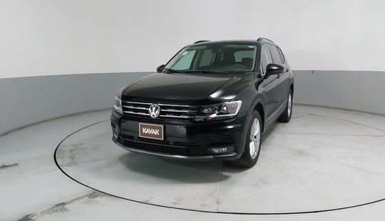 Volkswagen • Tiguan