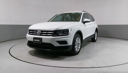 Volkswagen • Tiguan