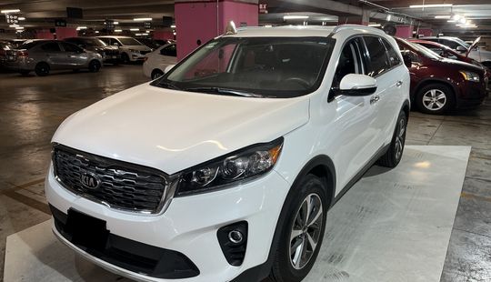 Kia • Sorento