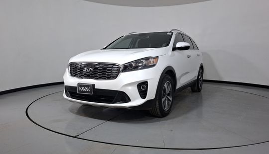 Kia • Sorento