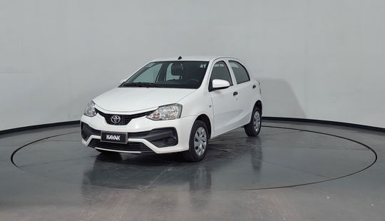 Toyota • Etios