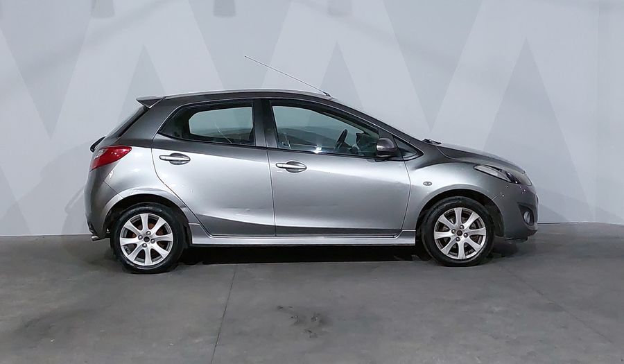 Mazda 2 1.5 TOURING TA Hatchback 2013