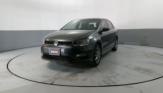 Volkswagen • Vento