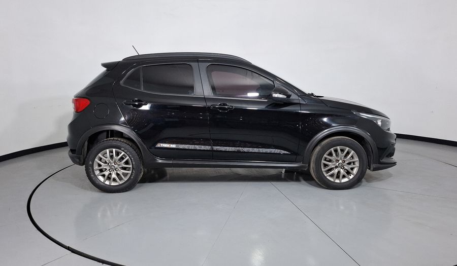 Fiat Argo 1.8 TREKKING AUTO Hatchback 2022