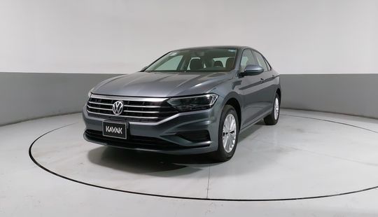 Volkswagen • Jetta