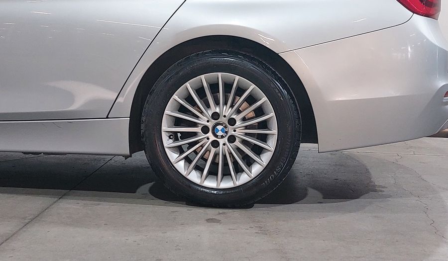 Bmw Serie 3 2.0 320IA LUXURY LINE Sedan 2016