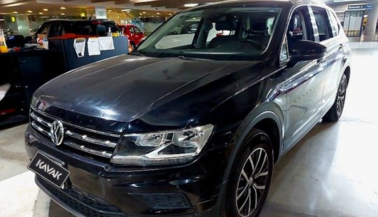 Volkswagen • Tiguan