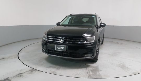 Volkswagen • Tiguan