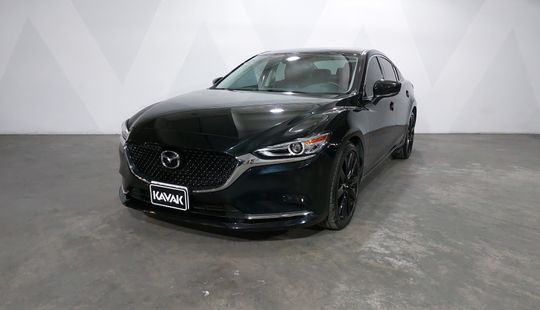 Mazda • Mazda 6