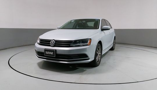 Volkswagen • Jetta