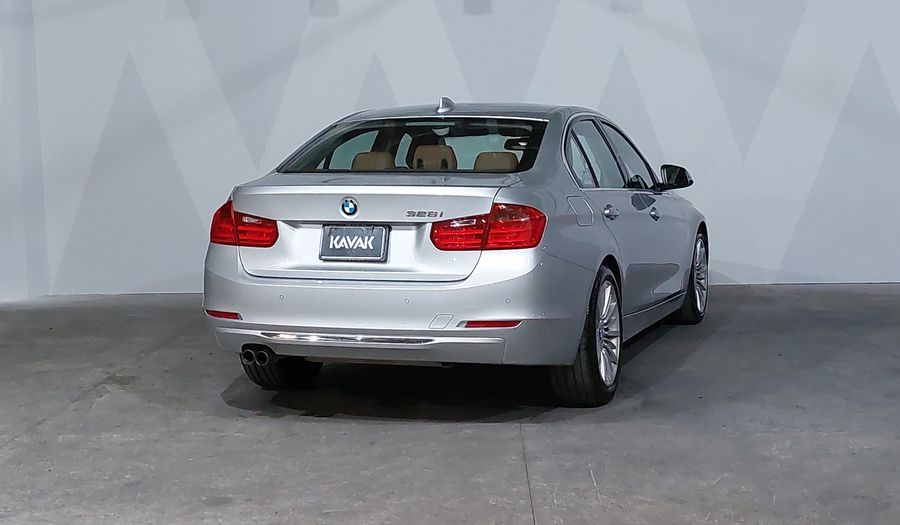 Bmw Serie 3 2.0 328IA LUXURY LINE Sedan 2013