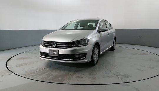 Volkswagen • Vento