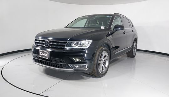 Volkswagen • Tiguan