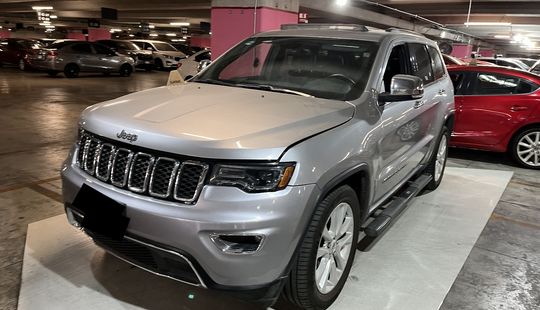 Jeep • Grand Cherokee