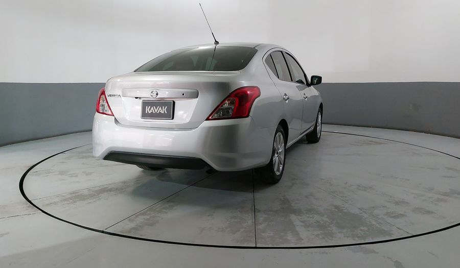 Nissan Versa 1.6 ADVANCE Sedan 2017