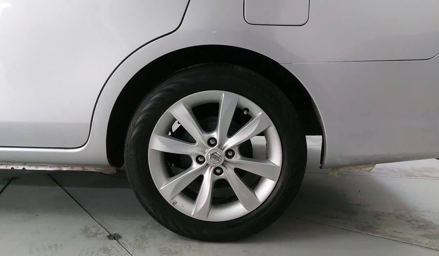 Nissan Versa 1.6 ADVANCE Sedan 2017