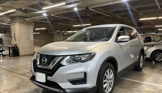 Nissan • X-Trail