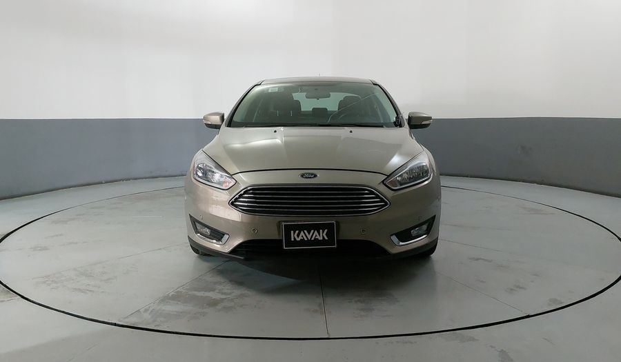 Ford Focus 2.0 TITANIUM PLUS AT Sedan 2015