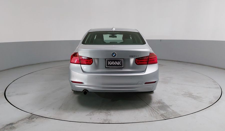 Bmw Serie 3 2.0 320IA Sedan 2014