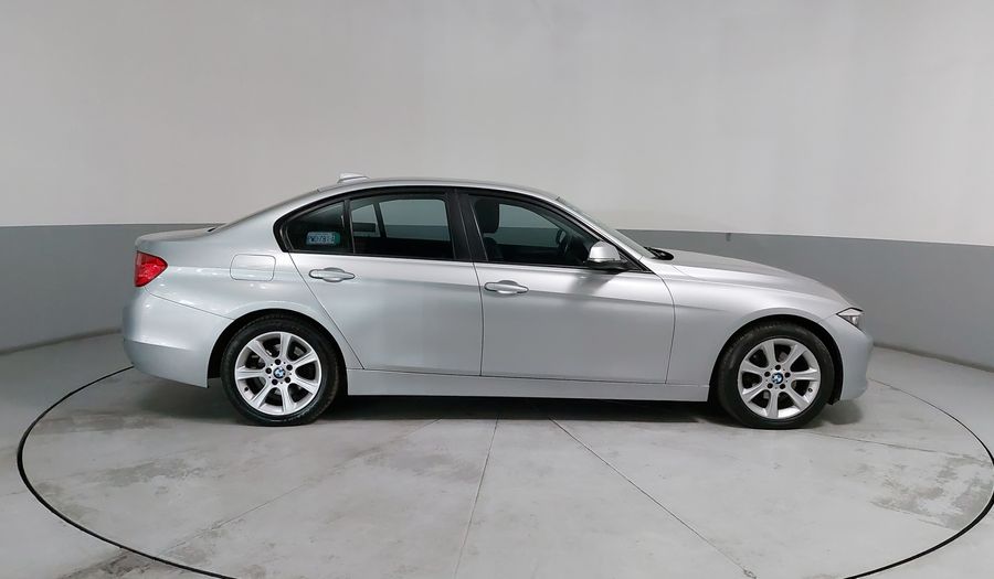 Bmw Serie 3 2.0 320IA Sedan 2014