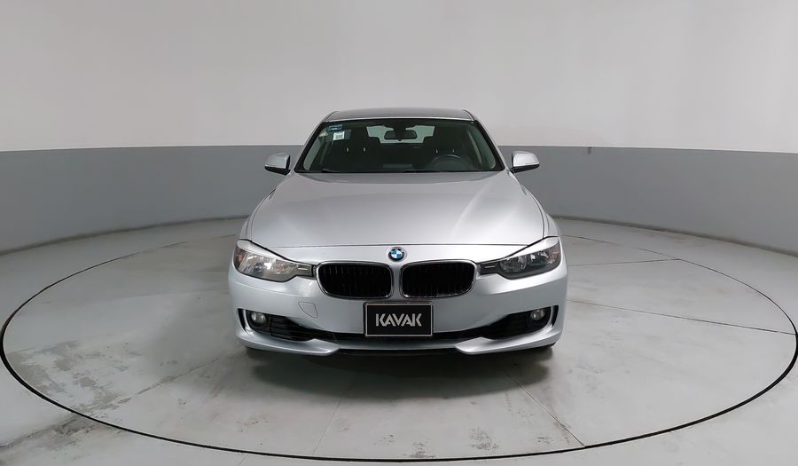 Bmw Serie 3 2.0 320IA Sedan 2014