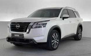 Nissan • Pathfinder