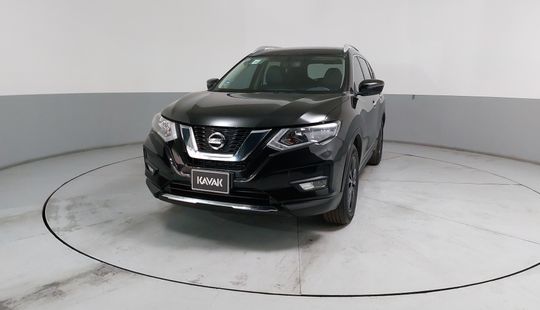 Nissan • X-Trail