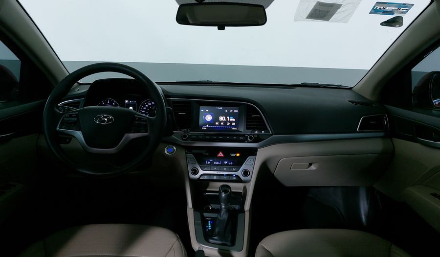 Hyundai Elantra 2.0 LIMITED TECH NAVI AT Sedan 2017