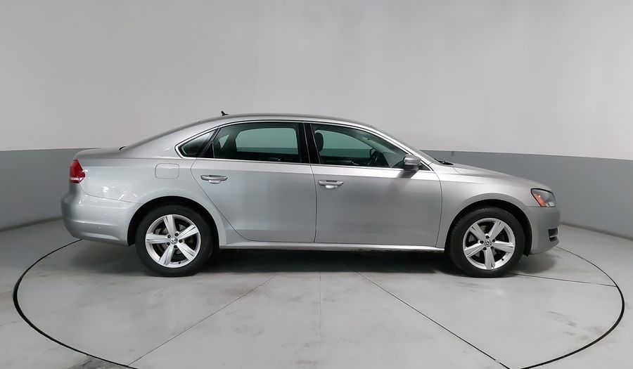 Volkswagen Passat 2.5 SPORTLINE TIPTRONIC Sedan 2014