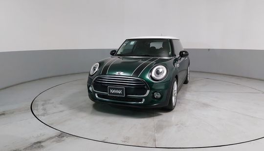 Mini • Cooper