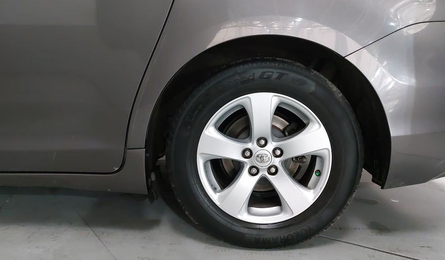 Toyota Sienna 3.5 LIMITED AT Minivan 2015