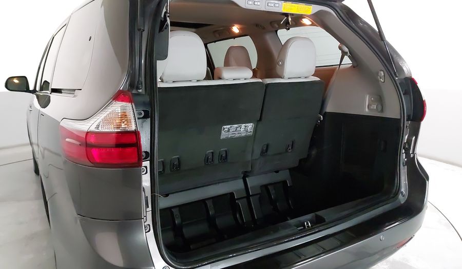 Toyota Sienna 3.5 LIMITED AT Minivan 2015