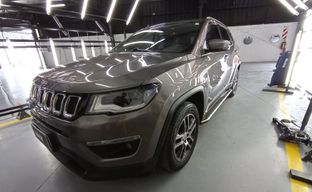 Jeep • Compass