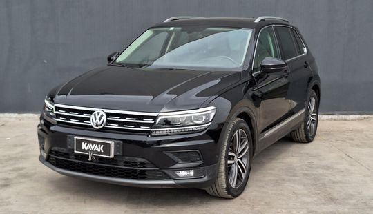 Volkswagen • Tiguan