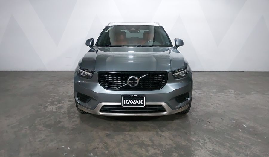 Volvo Xc40 2.0 MOMENTUM T5 AUTO 4WD Suv 2019