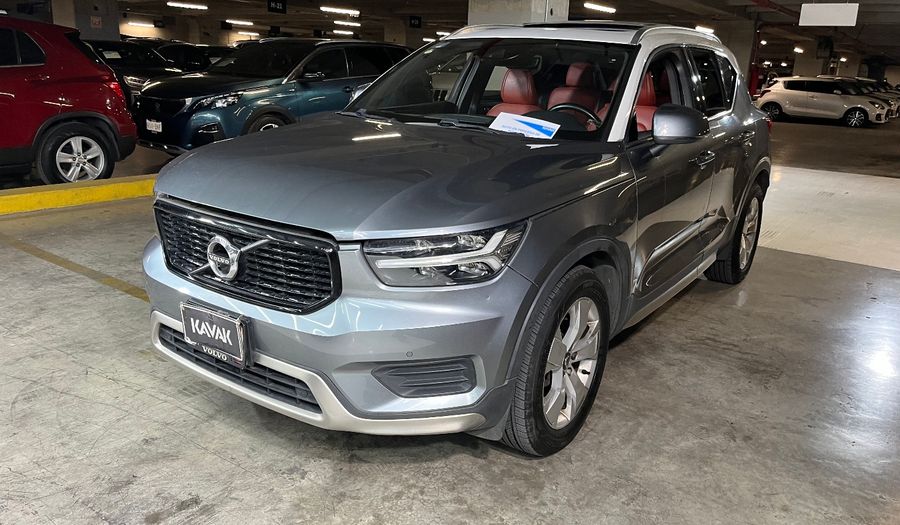 Volvo Xc40 2.0 MOMENTUM T5 AUTO 4WD Suv 2019