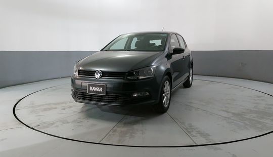 Volkswagen • Polo