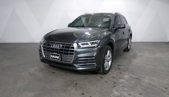 Audi • Q5