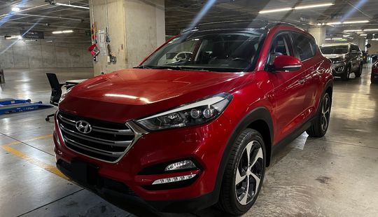 Hyundai • Tucson